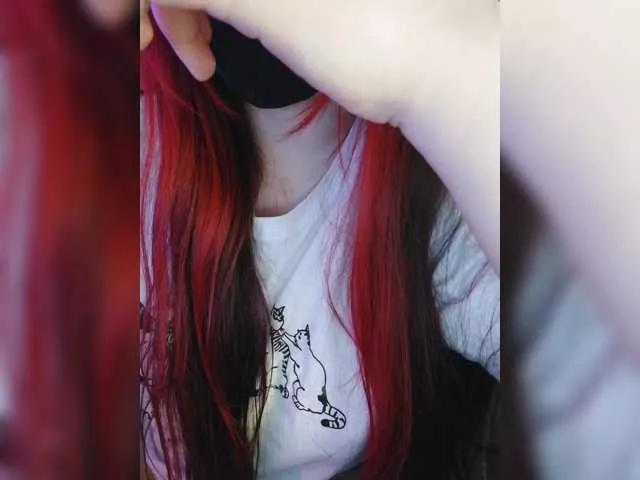 Discover our girls online shows and discover the company of countless livestreamers, with stunning shapes, sex toys and more.