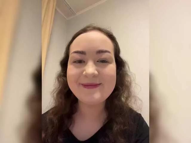 -tiny-nika- webcams show profile image 