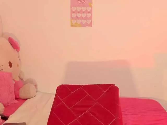 -viioolleettaa- from BongaCams