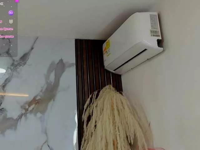 aidaadams from BongaCams