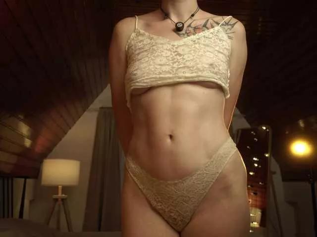 akaneiro-demon from BongaCams