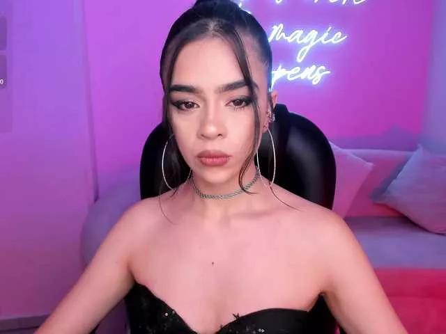 AlanaCraft from BongaCams