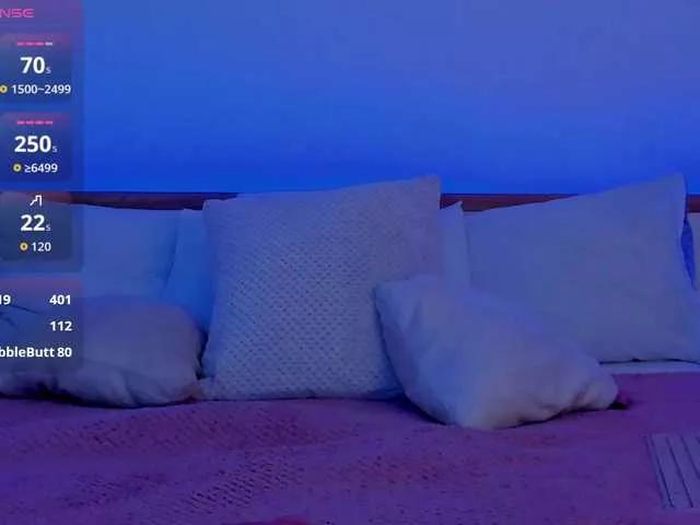 Discover our girls online shows and discover the company of countless livestreamers, with stunning shapes, sex toys and more.