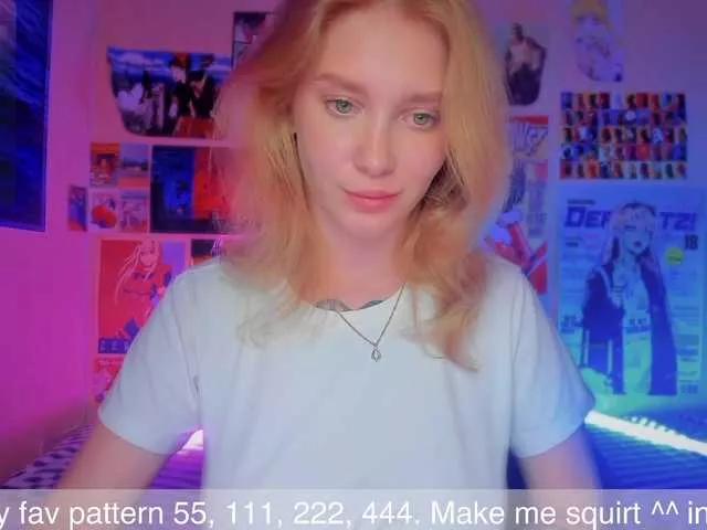 Discover our girls online shows and discover the company of countless livestreamers, with stunning shapes, sex toys and more.