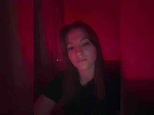 alise-moon from BongaCams is Freechat