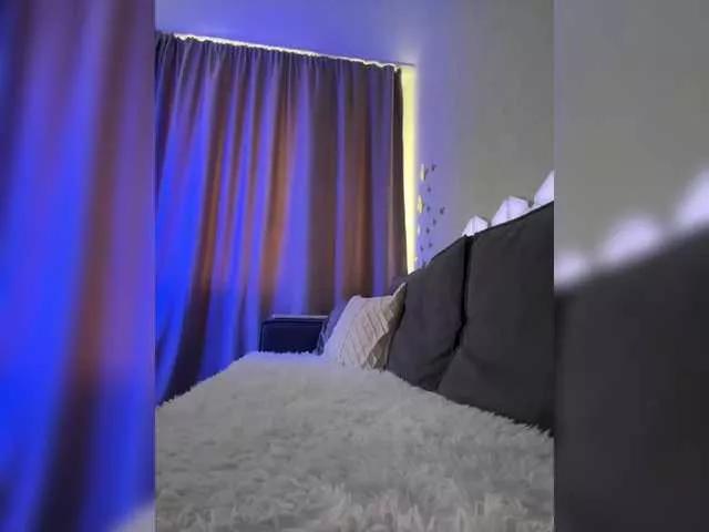 Alliina-leee from BongaCams