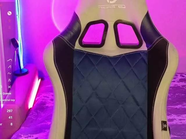 Allla from BongaCams