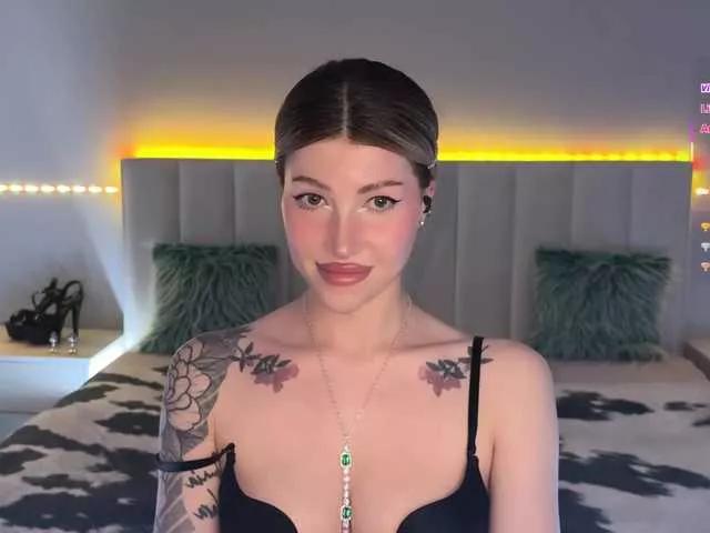 AllweNEEDisLOVE from BongaCams