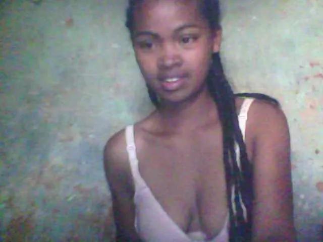 Allycha1 from BongaCams