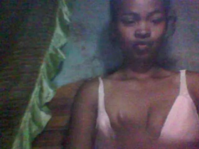 Allycha1 from BongaCams