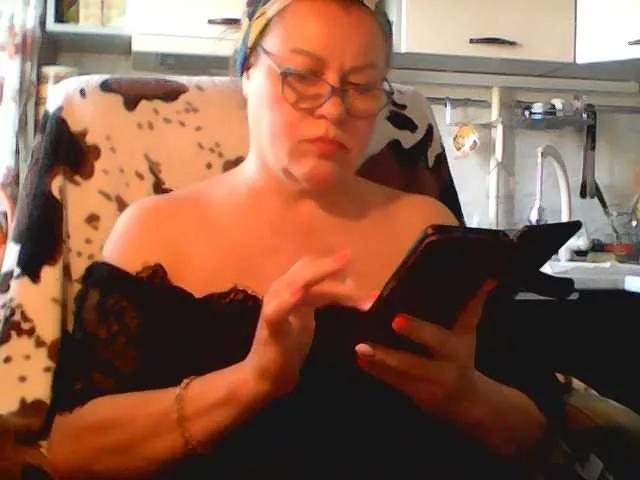 AlyaBest777 from BongaCams