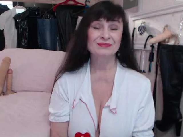 AmazingAlesia from BongaCams
