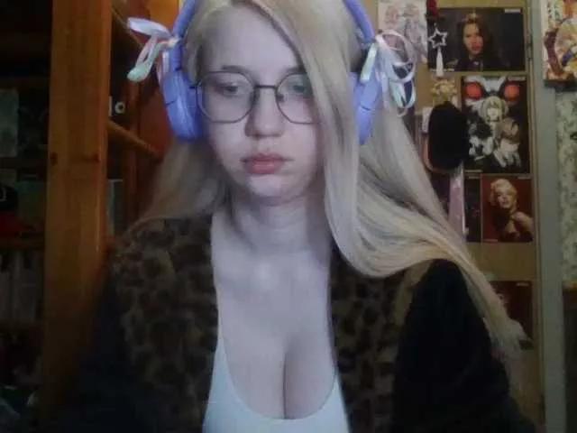 anadewitt from BongaCams