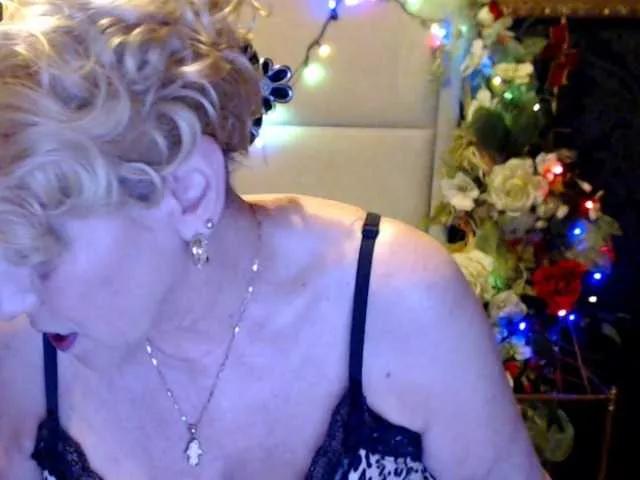 ANGELGRANNY from BongaCams is Freechat