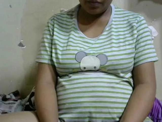 Anialove from BongaCams