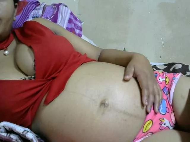 Anialove from BongaCams