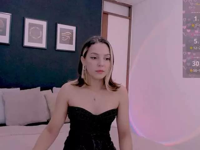 Anmazing from BongaCams