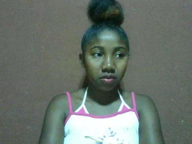Annah21 from BongaCams