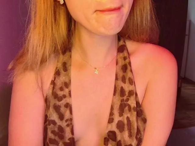 Annavia from BongaCams