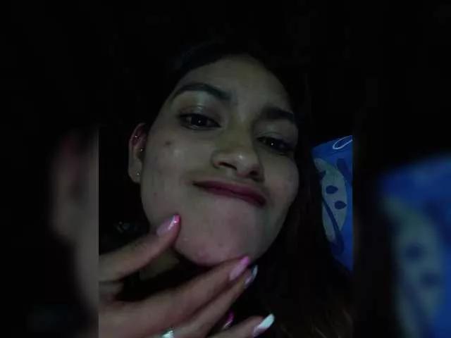 annie-19 from BongaCams