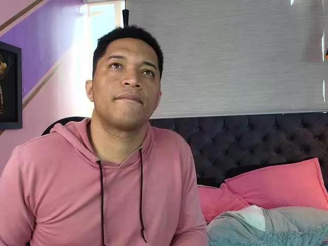 Annie-Lii from BongaCams