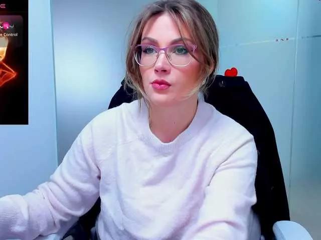 anyarosses from BongaCams
