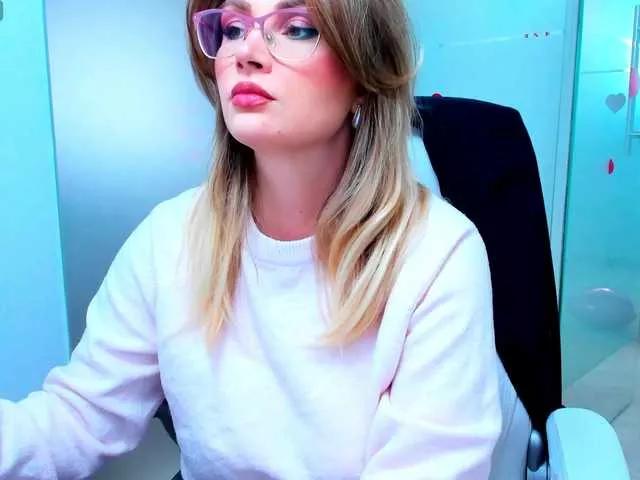 anyarosses from BongaCams