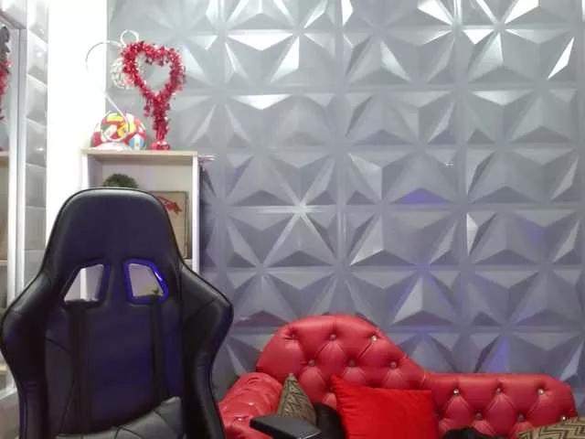 Discover our girls online shows and discover the company of countless livestreamers, with stunning shapes, sex toys and more.