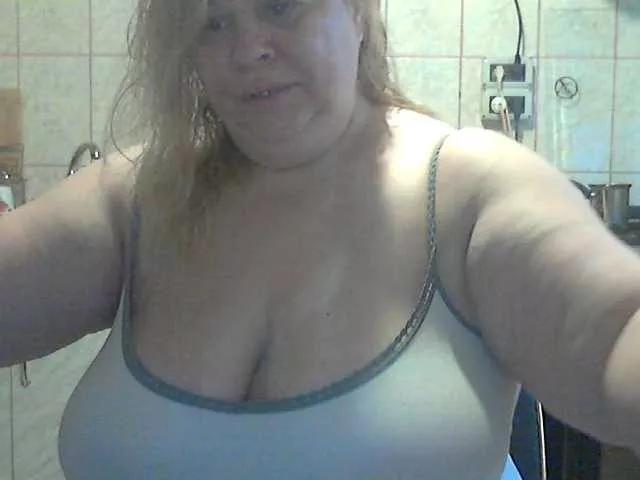 AriannaMilf from BongaCams
