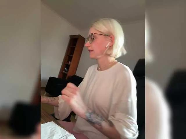 Asya-baby from BongaCams
