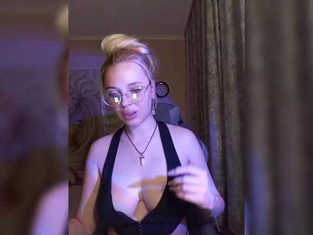 AsyaMi from BongaCams