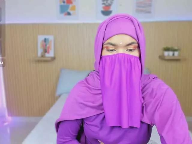 Aura-cuutee from BongaCams
