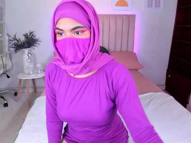 Aura-cuutee from BongaCams