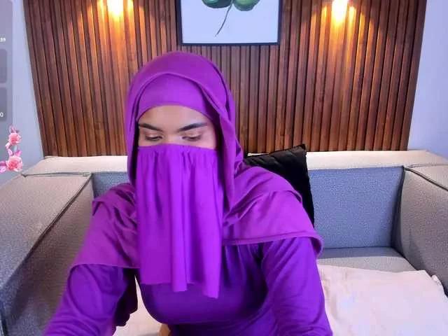 Aura-cuutee from BongaCams