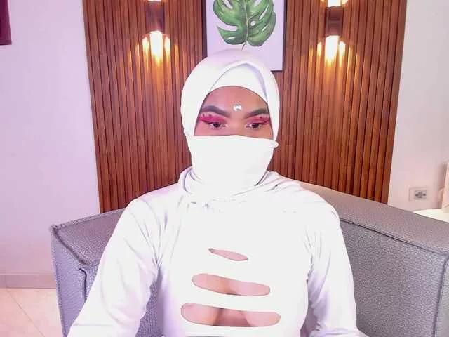 Aura-cuutee from BongaCams