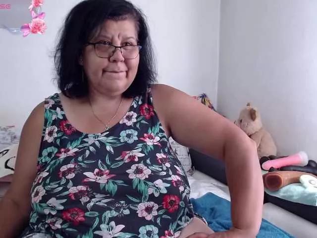 azalea66 from BongaCams