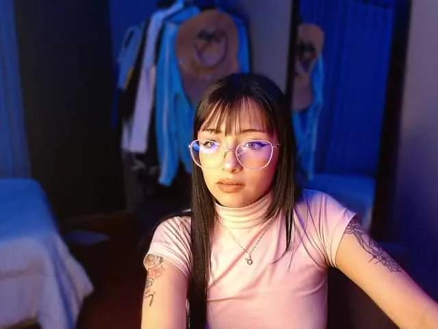 Azuna1 webcams show profile image 