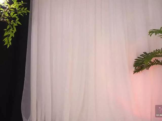 Bella-francoo from BongaCams