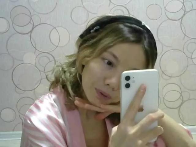 Bella1315 from BongaCams