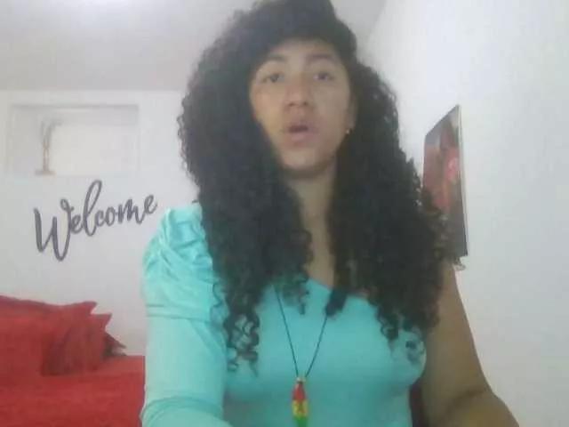 Bellacrespa from BongaCams