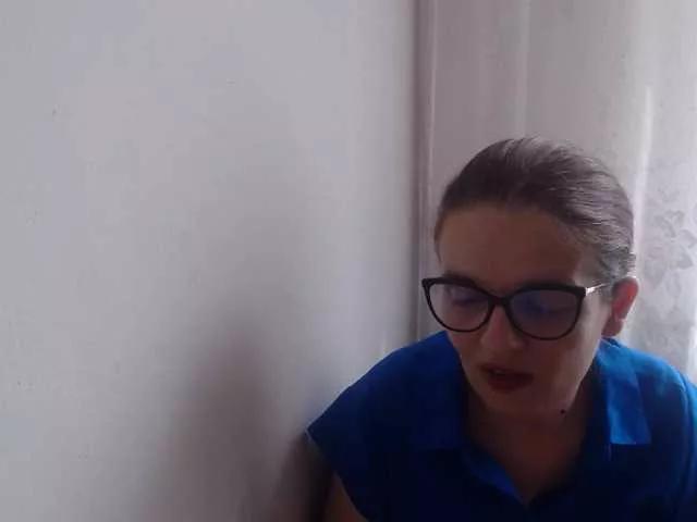 bellaro from BongaCams