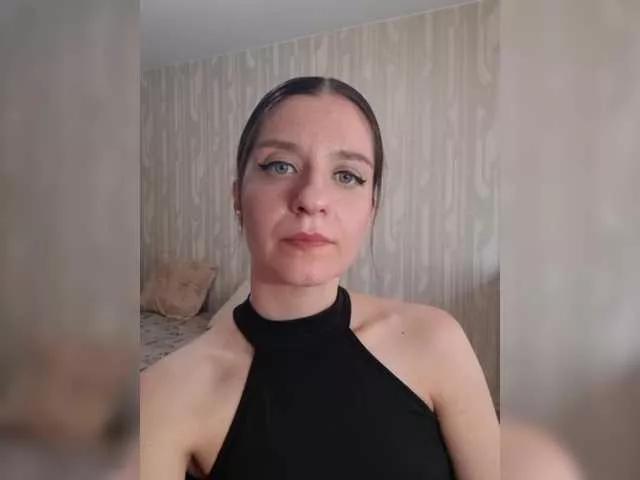 BellaTasty from BongaCams