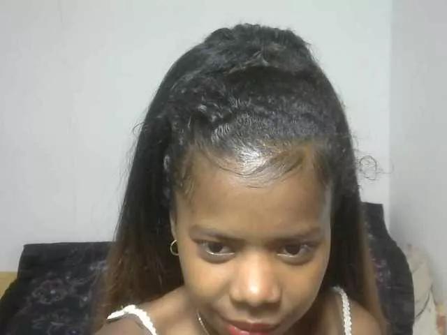 Blacksexy18 from BongaCams is Freechat