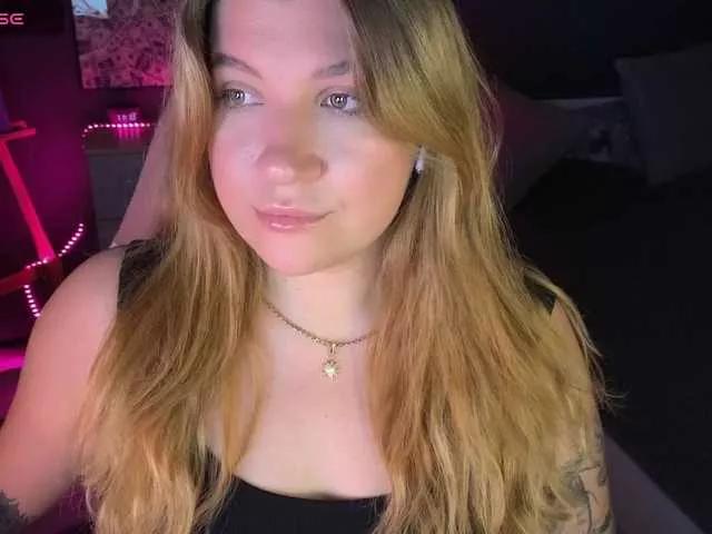 BloomBambi from BongaCams
