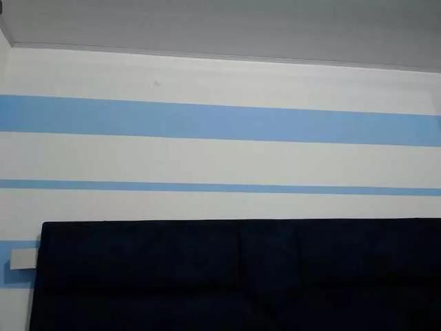 bombom-24 from BongaCams