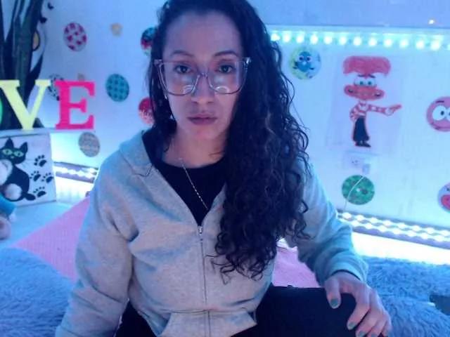 bomboncita288 from BongaCams