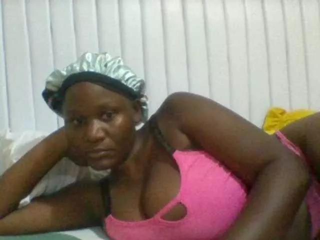 BoobieQueen from BongaCams