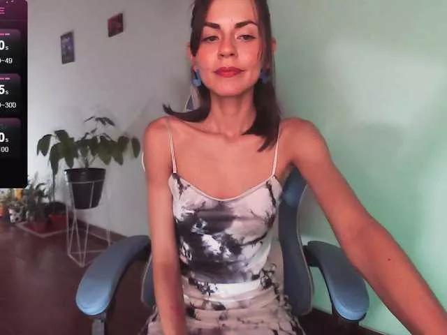 Callmebluee from BongaCams