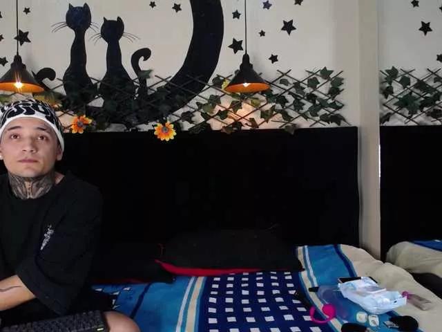 CatalellaAndPaul from BongaCams