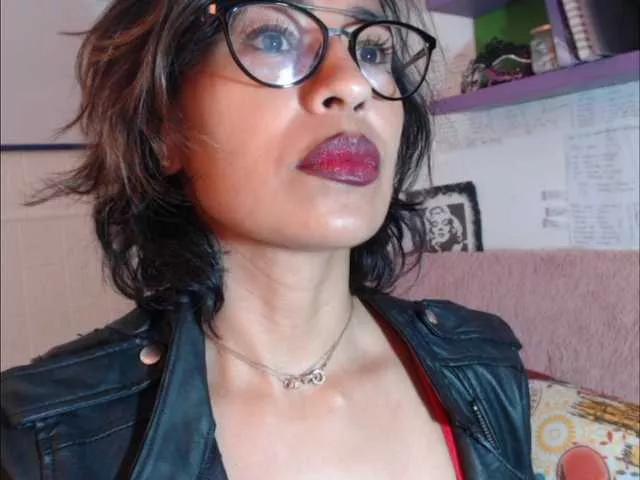 cataleya35 from BongaCams